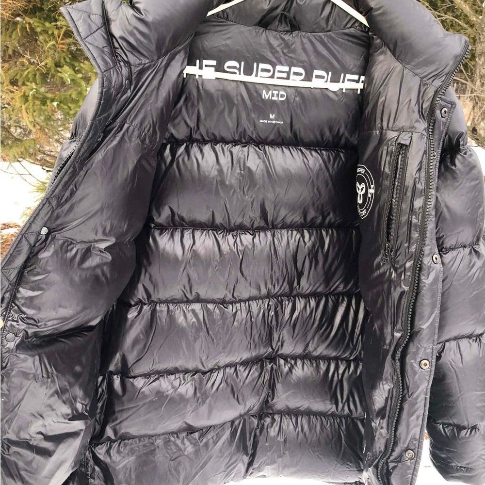 TNA SUPER PUFF Aritzia MID (medium) Black Puffer Coat - Picture 10 of 10